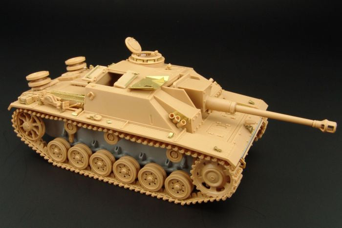 Hauler HLX48168 1/48 Stug III Ausf.G Early Fotocortados