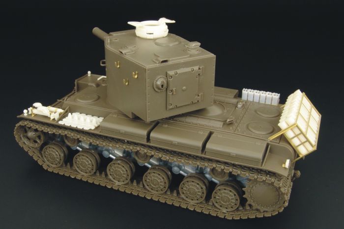 Hauler HLX48147 1/48 Pz.Kpfw KV-II 754 (r) Fotocortados y Resinas