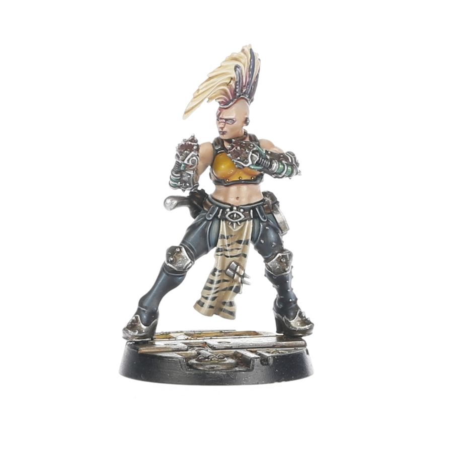 NECROMUNDA: ESCHER BLADES OF THE MATRIARCH