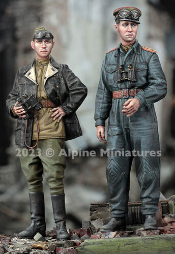 Alpine Miniatures 35308 WW2 Soviet Tank Officer Set (2 figures)