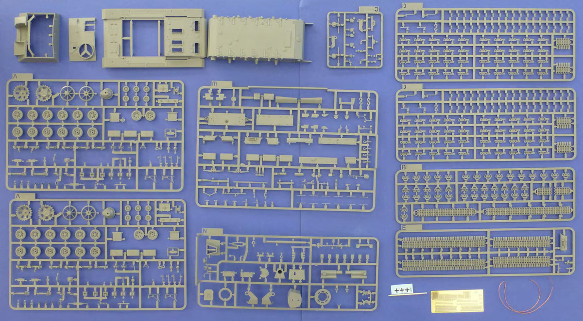 TAK08010 1:35 Blitz by Takom - Stug. III Ausf.G Early Production with Winterkretten