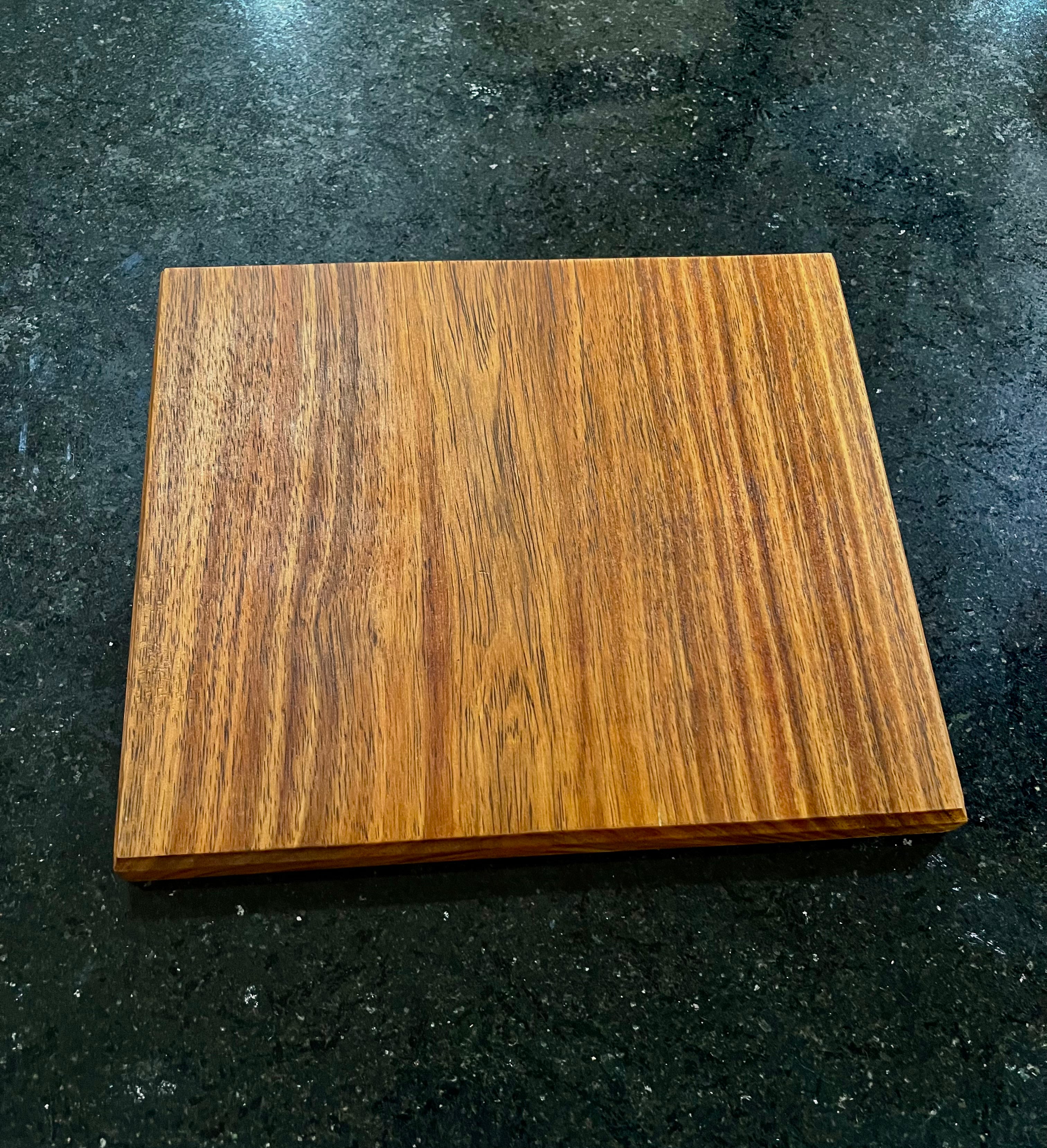 Base madera 20cm x 23cm x 2cm
