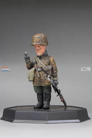 FINE MOLDS. WW2 German Waffen SS Sturmmann “Rudolf” & ZB-26 LMG 1/12