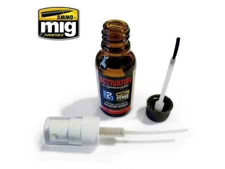 AMM8037 AMMO by Mig - Activateur pour adhésif cyanoacrylate (Super Glue) 20 ml