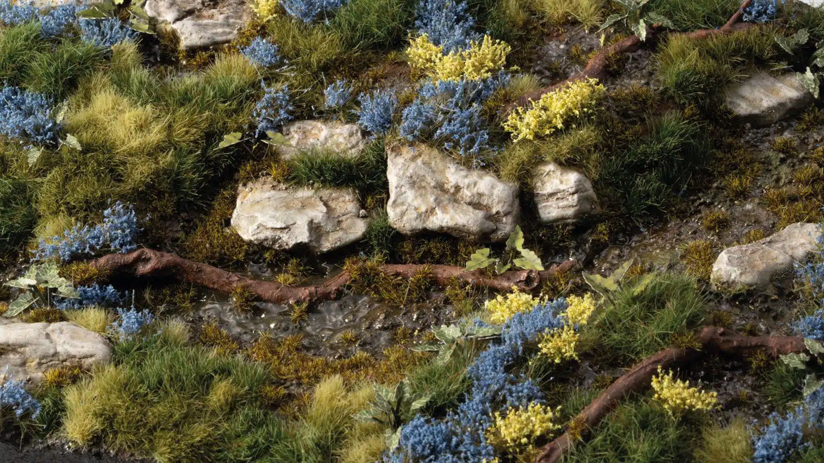 GGFS-BLU Bluebeard Flowers