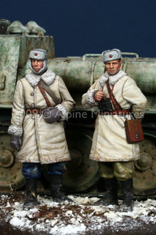 Alpine 1/35 WW2 Russian AFV Crew Set (2 figurines)