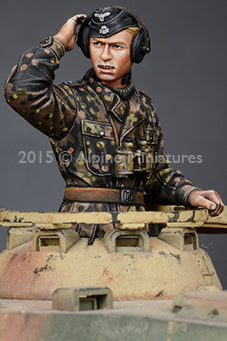 35189 Alpine 1/35 WSS Panzer Commander Set