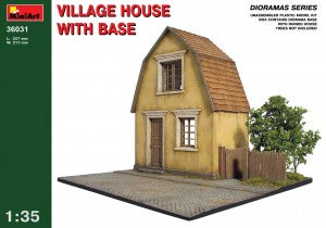 MiniArt 1/35 36031 Village House With Base