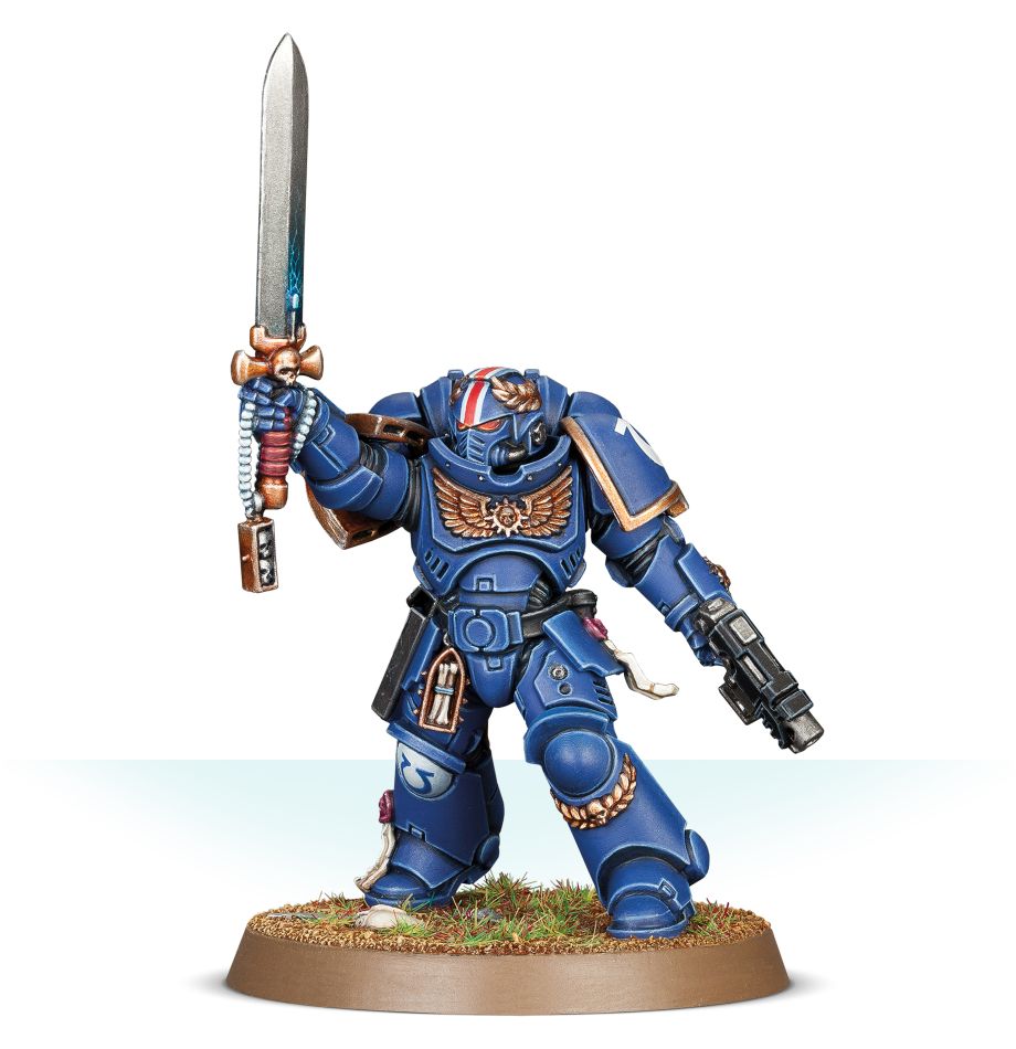Primaris Lieutenant with power sword