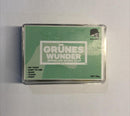 Grünes wunder modeller  epoxy clay