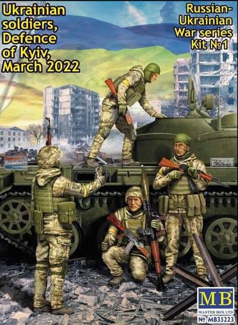 MBM35223 1:35 Masterbox Ukrainian Soldiers, Defense of Kyiv March 2022 Figure Set